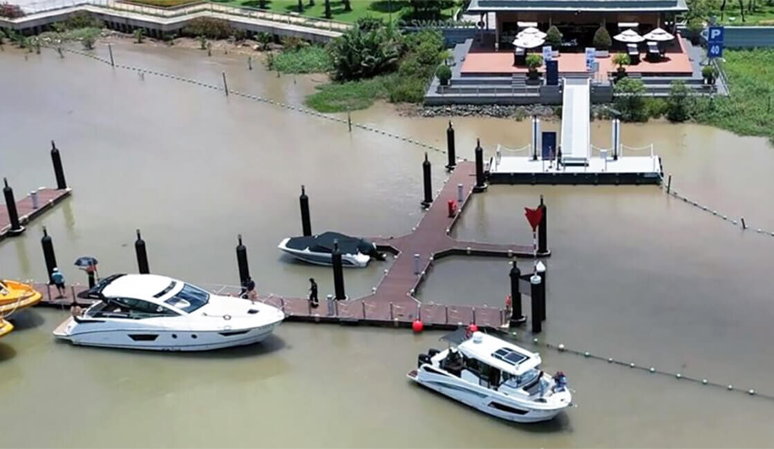 cho thuê du thuyền riêng sân Golf Đảo Đại Phước SwanBay